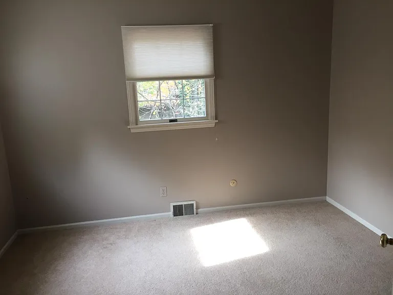 1311 Brentwood Dr — Photo 7