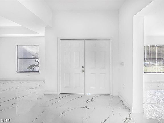 4th image of 1601 Inez Ave S