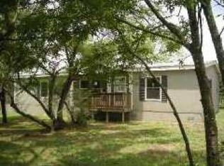 749 Green Valley Dr, Bastrop, TX 78602