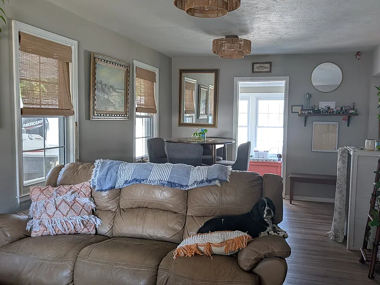 102 SE Kalash Rd — Photo 2