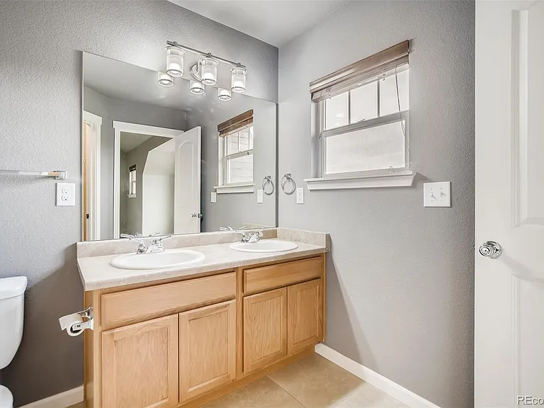 18069 E Saskatoon Pl — Photo 24