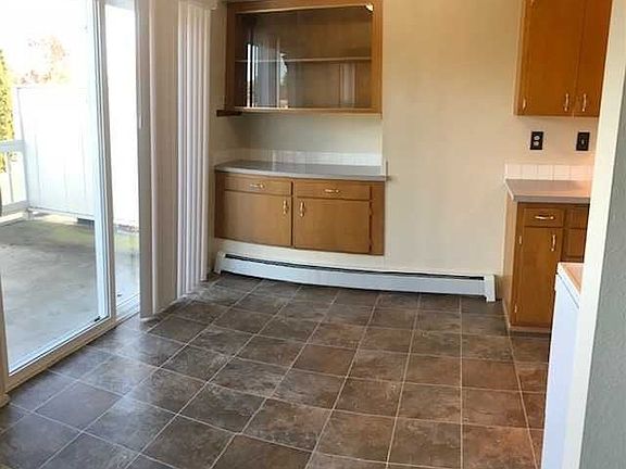 4th image of 804 Columbia Ave APT 6
