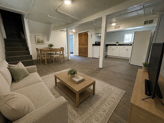 5th image of 3431 N Lowell Ave #G