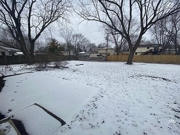 2nd image of 127 Branchaw Blvd