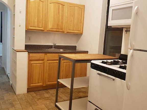 3rd image of 284 14th St #3R1