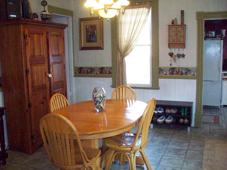 1st image of 629 Shearer St