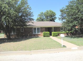 4521 Fredonia Ave, Snyder, TX 79549