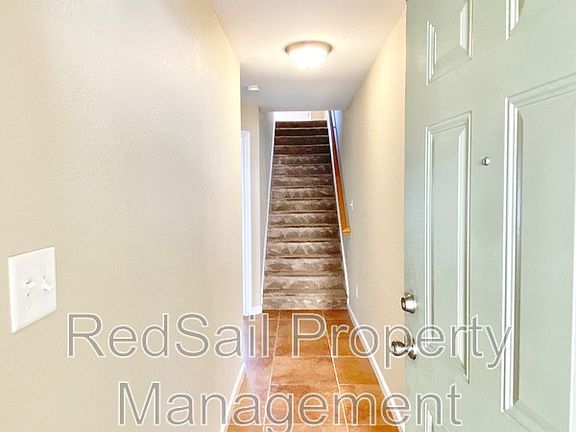 2nd image of 826 Skelton Way