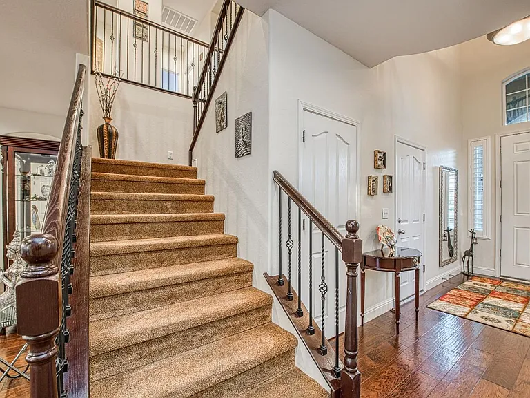 10509 N Sierra Vista Ave — Photo 7