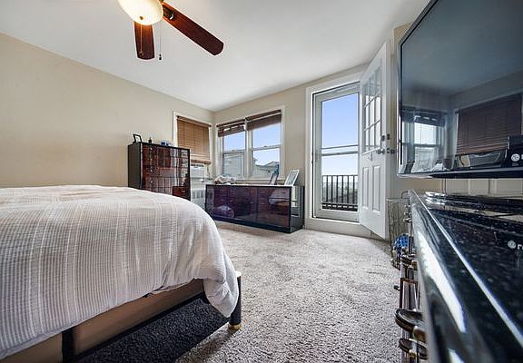 4th image of 148 Beach 139 St #2