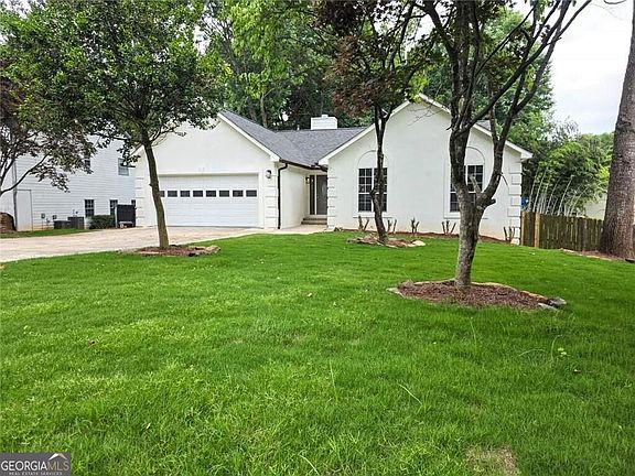 2nd image of 2620 Logan Way