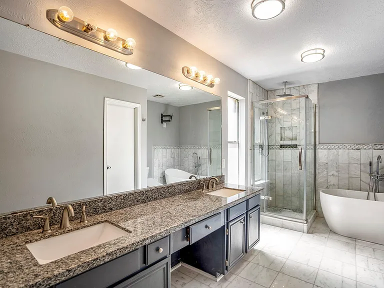 5211 Roserock Ln — Photo 20