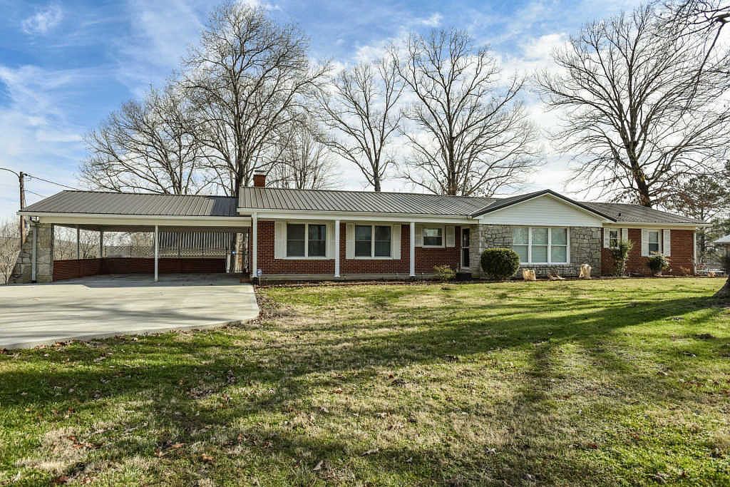 1072 Highway 100, Centerville, TN 37033 Zillow