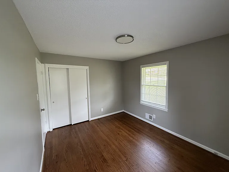 120 Woodbine Ter — Photo 30