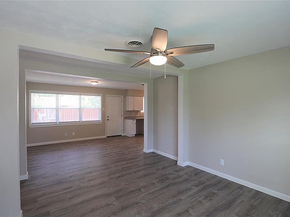2nd image of 536 Royal Crest Dr