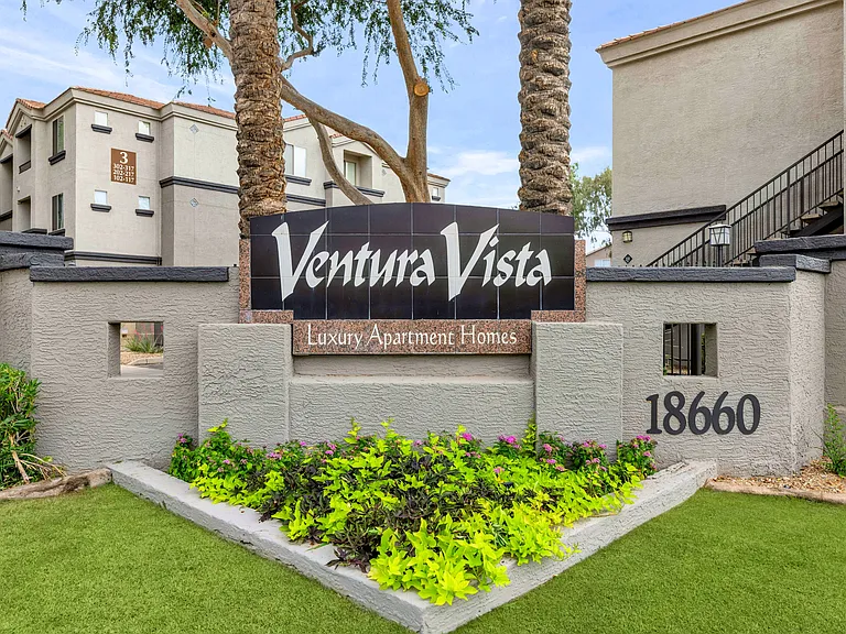 Ventura Vista — Photo 1