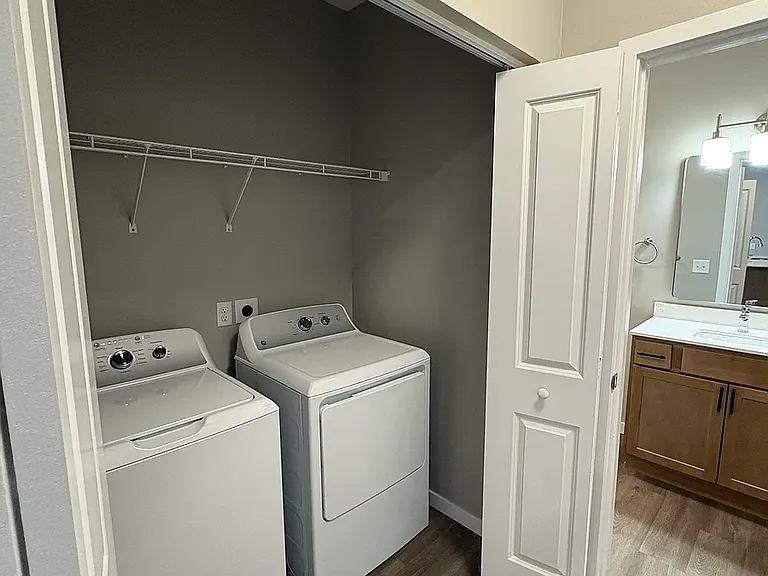600 Salem Ave SE #2 — Photo 8