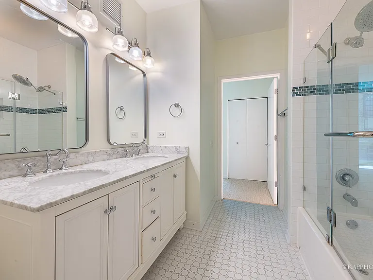 757 N Orleans St #804 — Photo 14