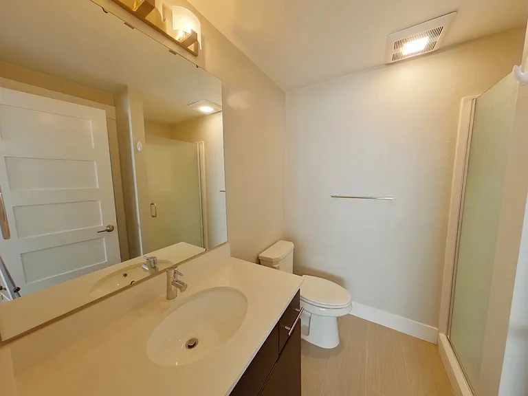 405 East 14th Ave — Photo 8