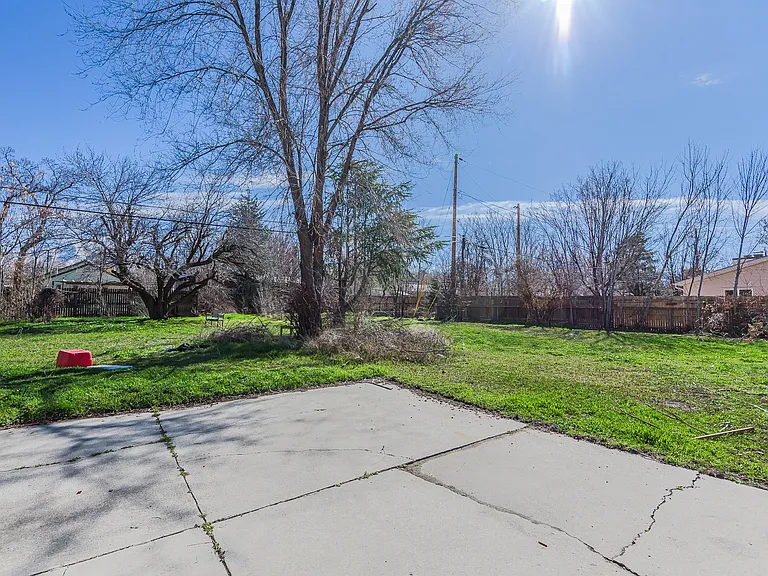 949 E Gregson Ave #1 — Photo 39