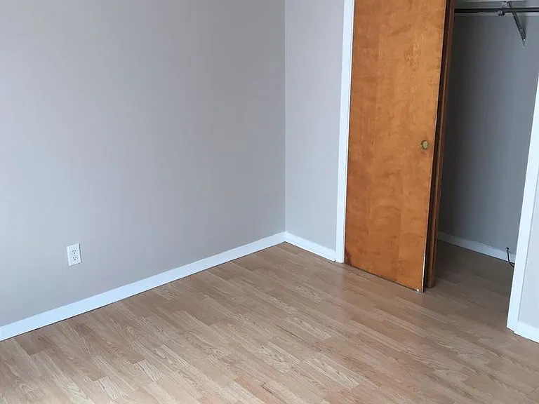 807 S Randolph St — Photo 18