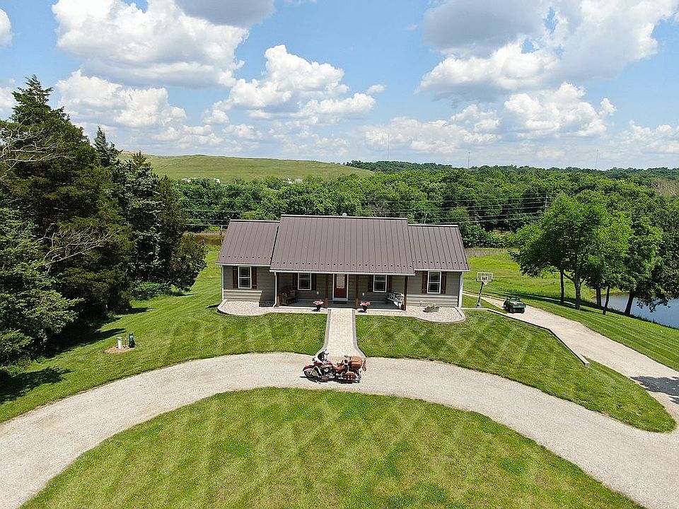 1st image of 3209 Moreau View Dr
