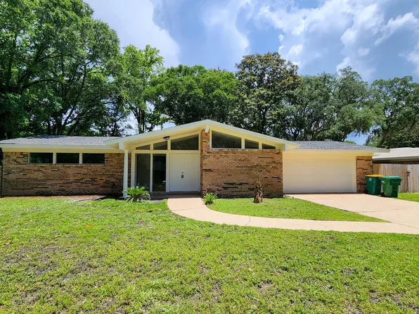 720 Overbrook Dr, Fort Walton Beach, FL 32547