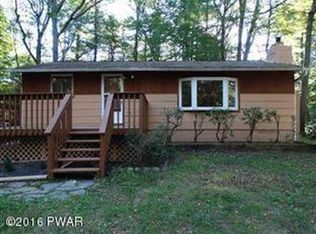 226 Doolan Rd, Dingmans Ferry, PA 18328