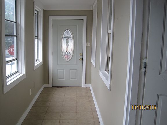 Front Entrance/Porch