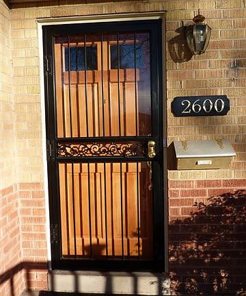 2nd image of 2600 S Lincoln St