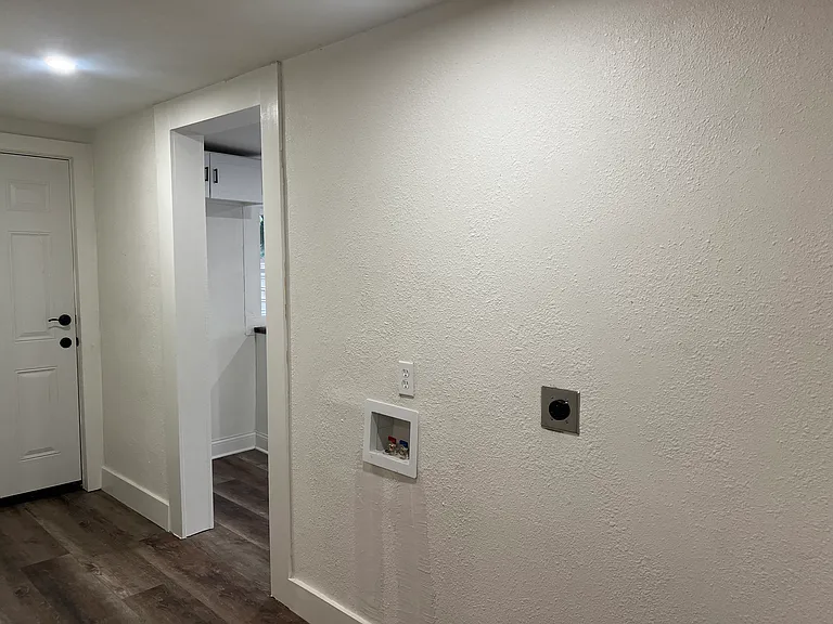 108 Brown St — Photo 12