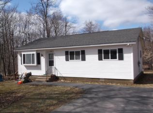 150 Thornapple Ln, Tobyhanna, PA 18466