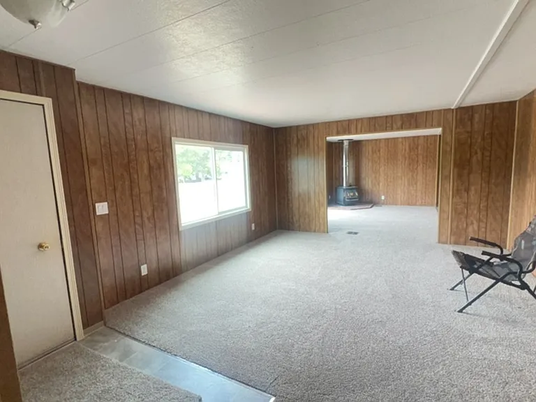 4366.1t - 829 SW West Harbeck Rd. — Photo 12
