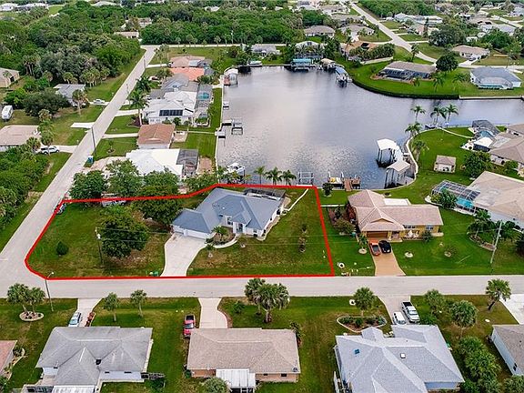 2nd image of 18048 Le Grand Ave