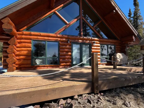 164 W Harbor View Trl, Grand Marais, MN 55604