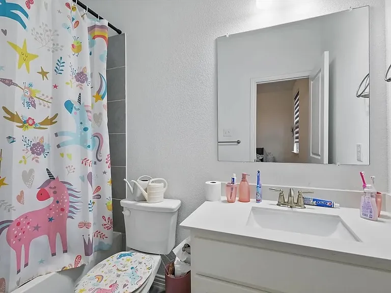 222 Woodson St — Photo 28