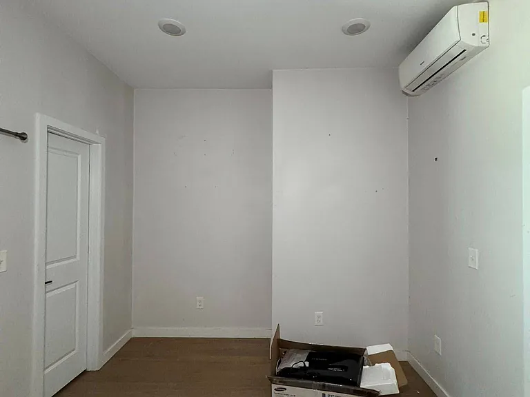 107 Magazine St #2R — Photo 8
