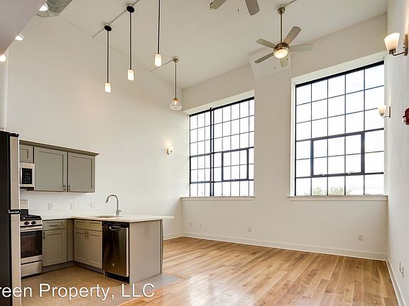 3rd image of 170 Lafayette St APT 3I