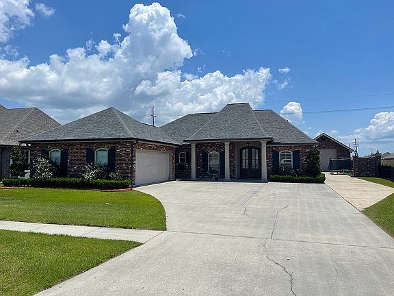 3rd image of 231 Inglewood Way