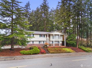 1091 SW Fairhaven Dr, Oak Harbor, WA