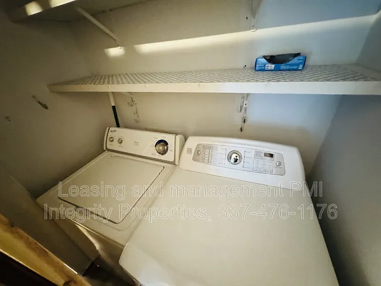 2343 Robley Dr — Photo 13
