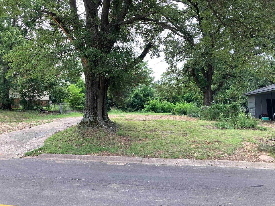 2nd image of 4006 Virginia Dr