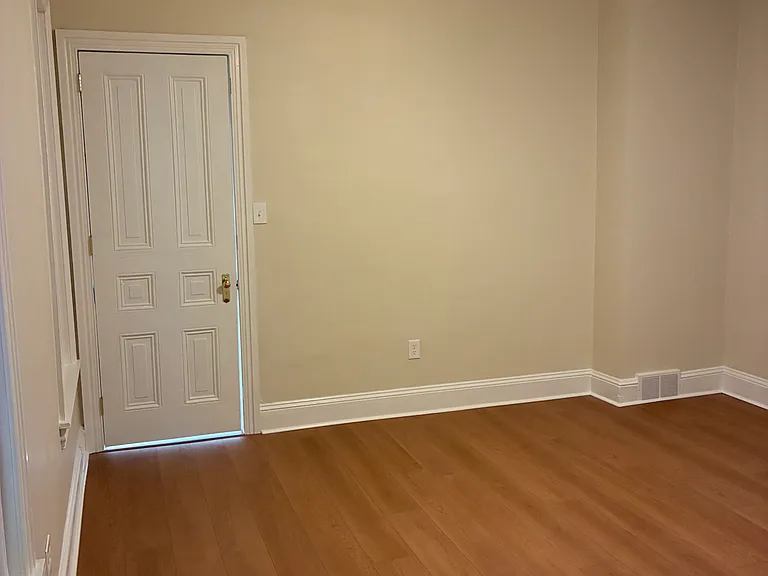 106 King St #2 — Photo 13