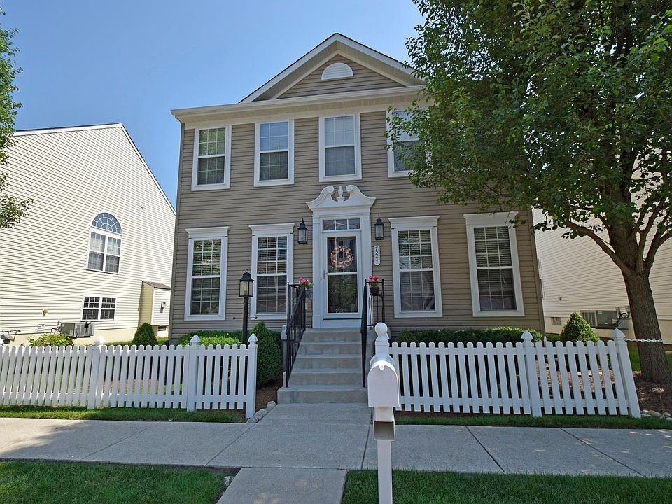 1st image of 7247 Mariemont Cres