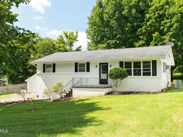 325 Howard Dr, Seymour, TN 37865