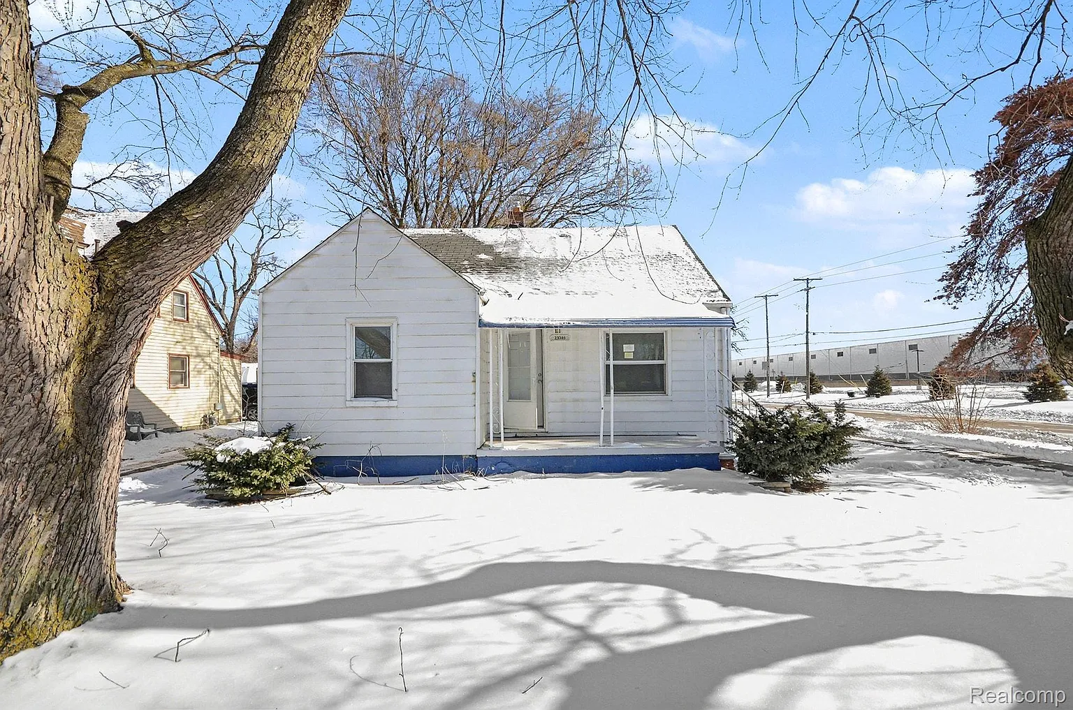 23346 Hoover Rd photo 1