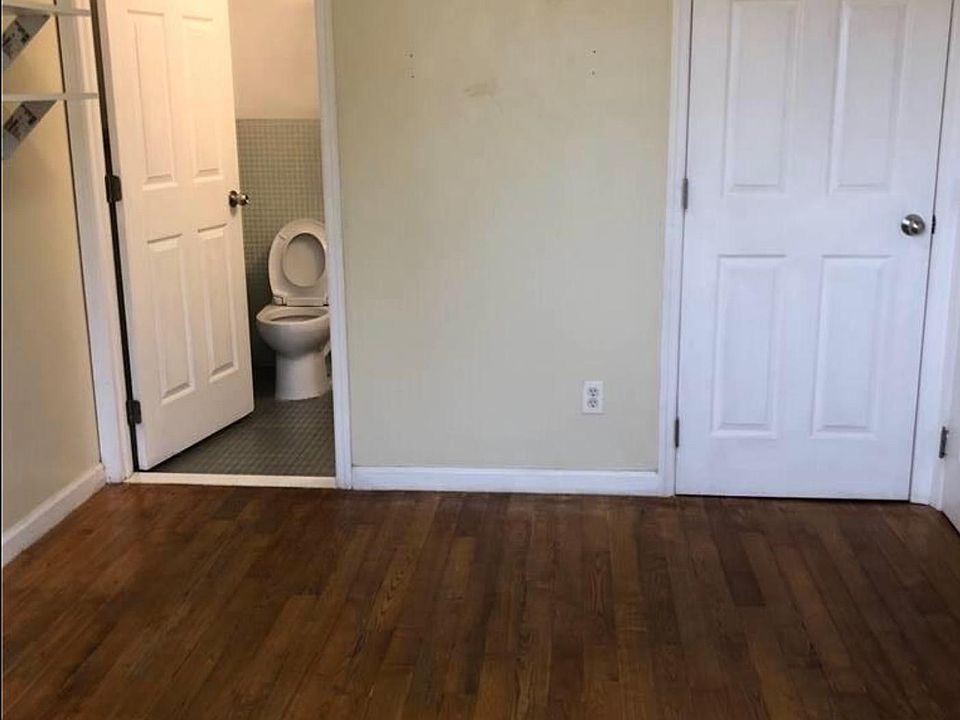 1st image of 13616 35th Ave #6