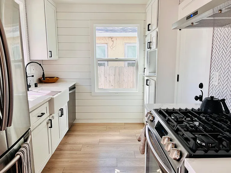 5018 Jerry Way — Photo 2