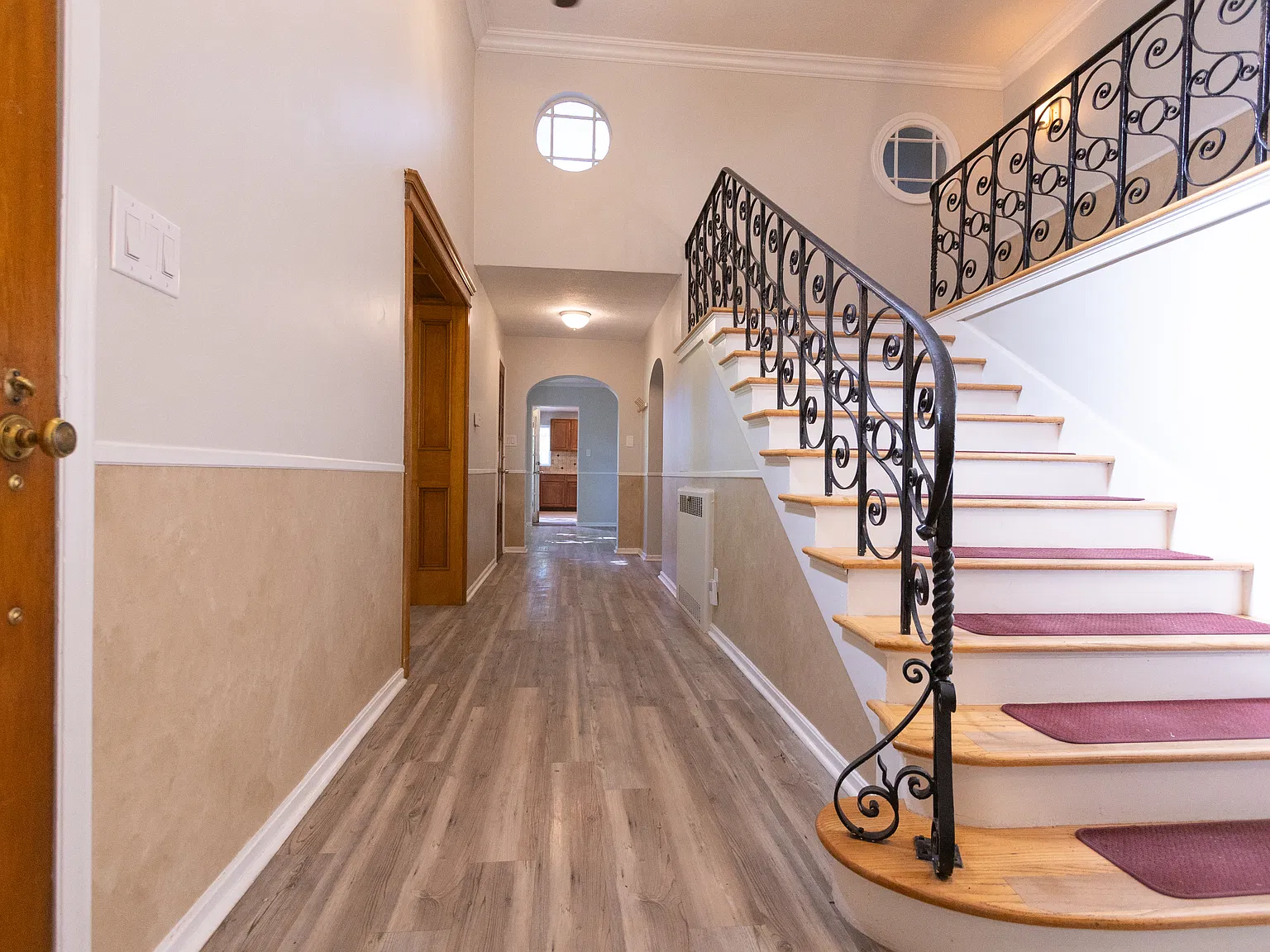 3 bed, 2.5 bath, 3000 sqft, $3,000 — Photo 3