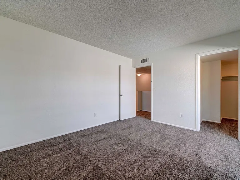 2696 N 43rd Ave #33C — Photo 22